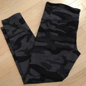 Black and Grey Camo Leggings